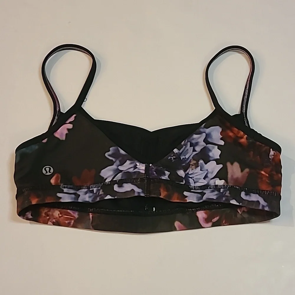 #248 LULULEMON tank size 6